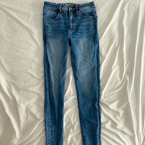 American Eagle High Rise Jegging